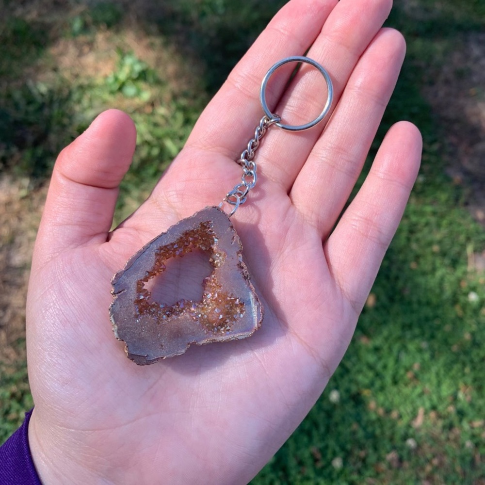 Geode keychain - Picture 2 of 3